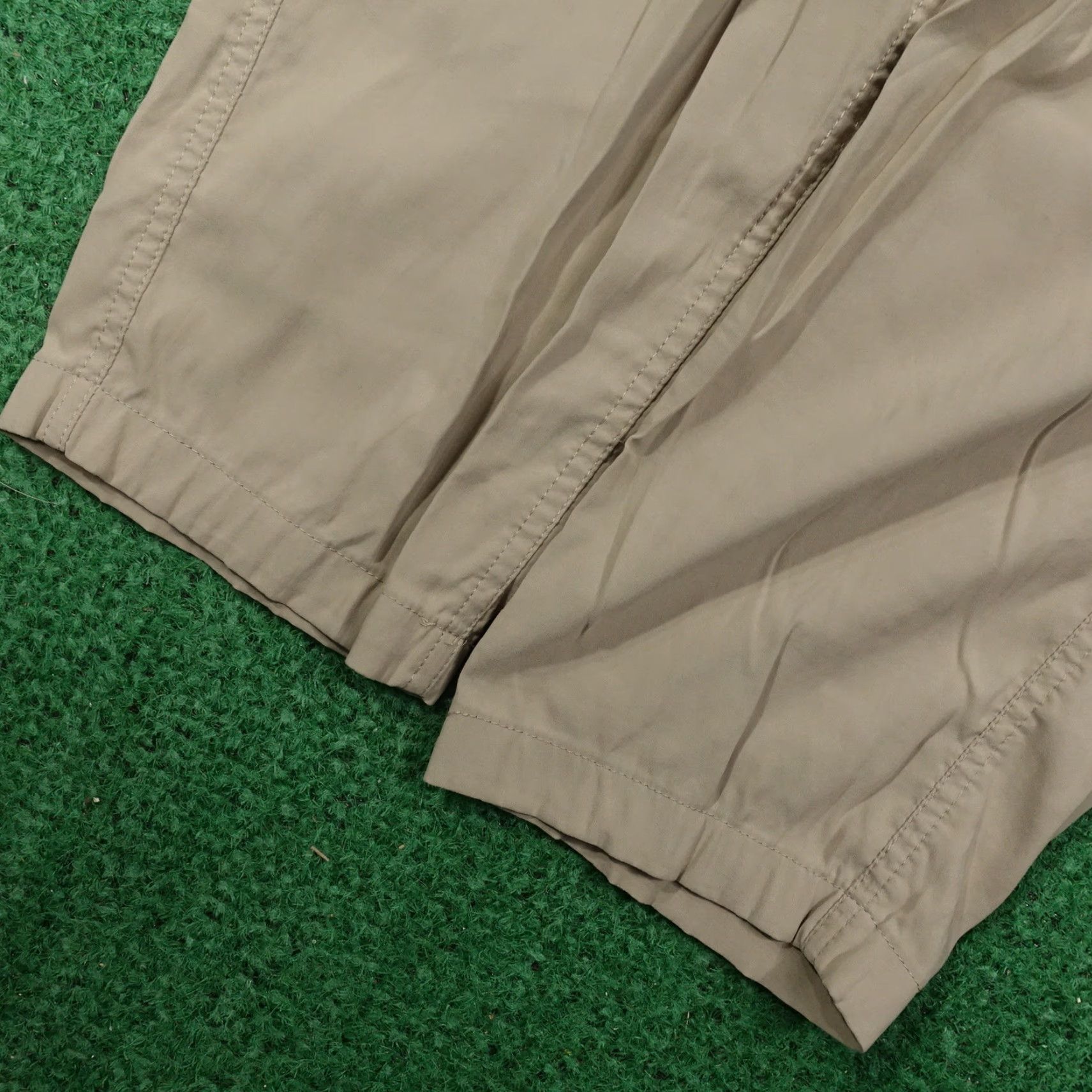 Eddie Bauer Vintage Eddie Bauer Travex Nylon Blend Beige Tan Lightweight Men's Hiking Pants 36x30 Size US 36 / EU 52 - 3 Thumbnail