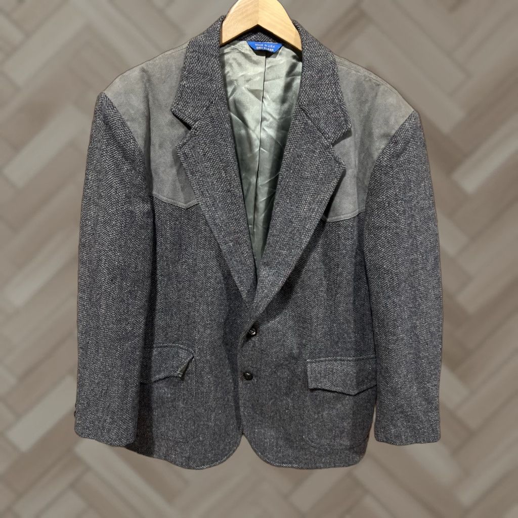 Pendleton VINTAGE Pendleton Blazer Mens 46 Gray Wool Tweed Herringbone Notch Lapel Three-Button Single-Breasted US USA Size 46R - 1 Thumbnail