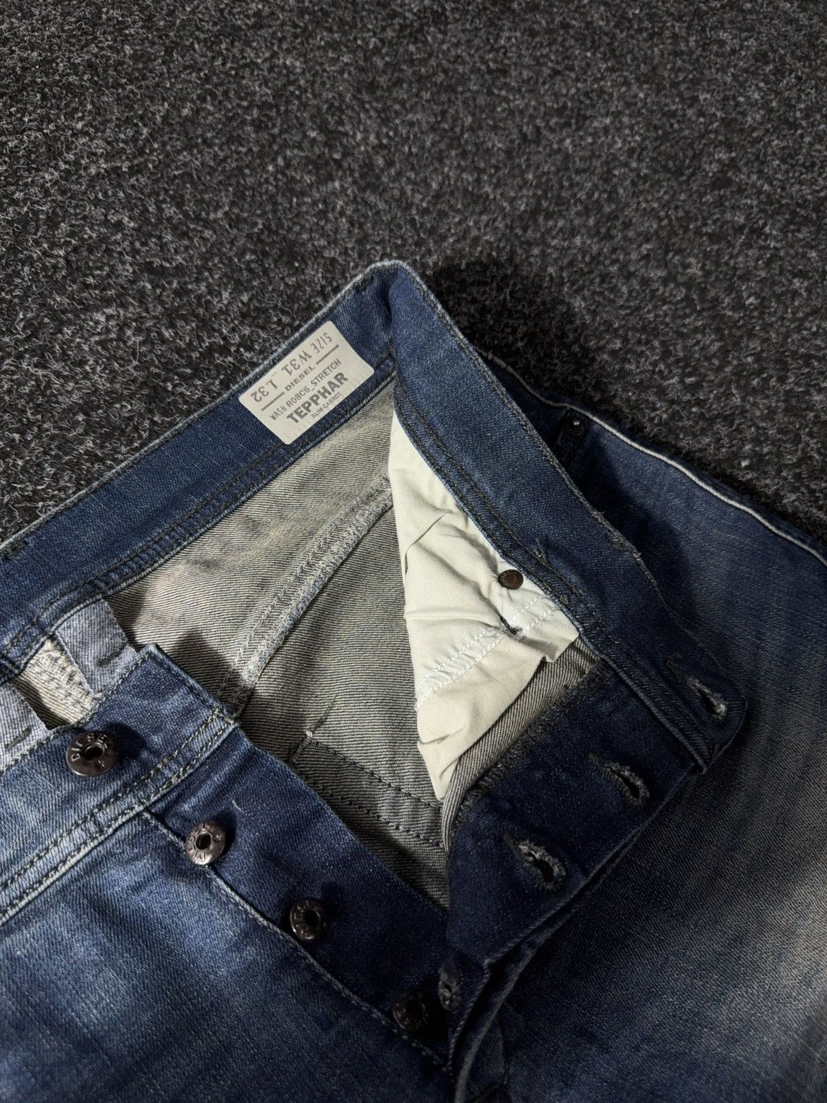 Distressed 2000s Diesel denim pants jeans y2k style