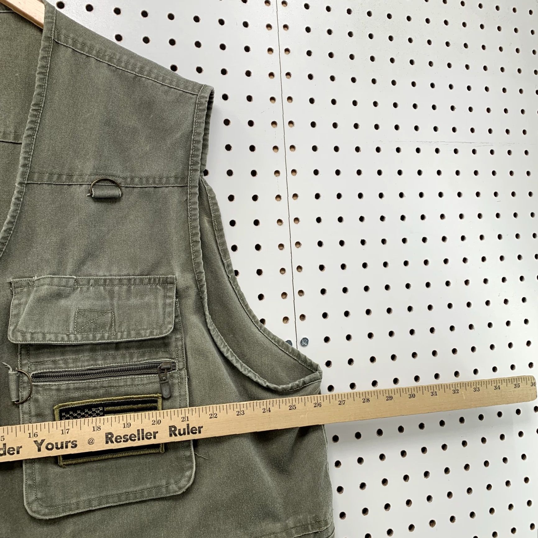 Olive Blue Stone Mens Olive Green Vest Large Sleeveless Zipper Pockets Shirt Size US XXL / EU 58 / 5 - 4 Thumbnail