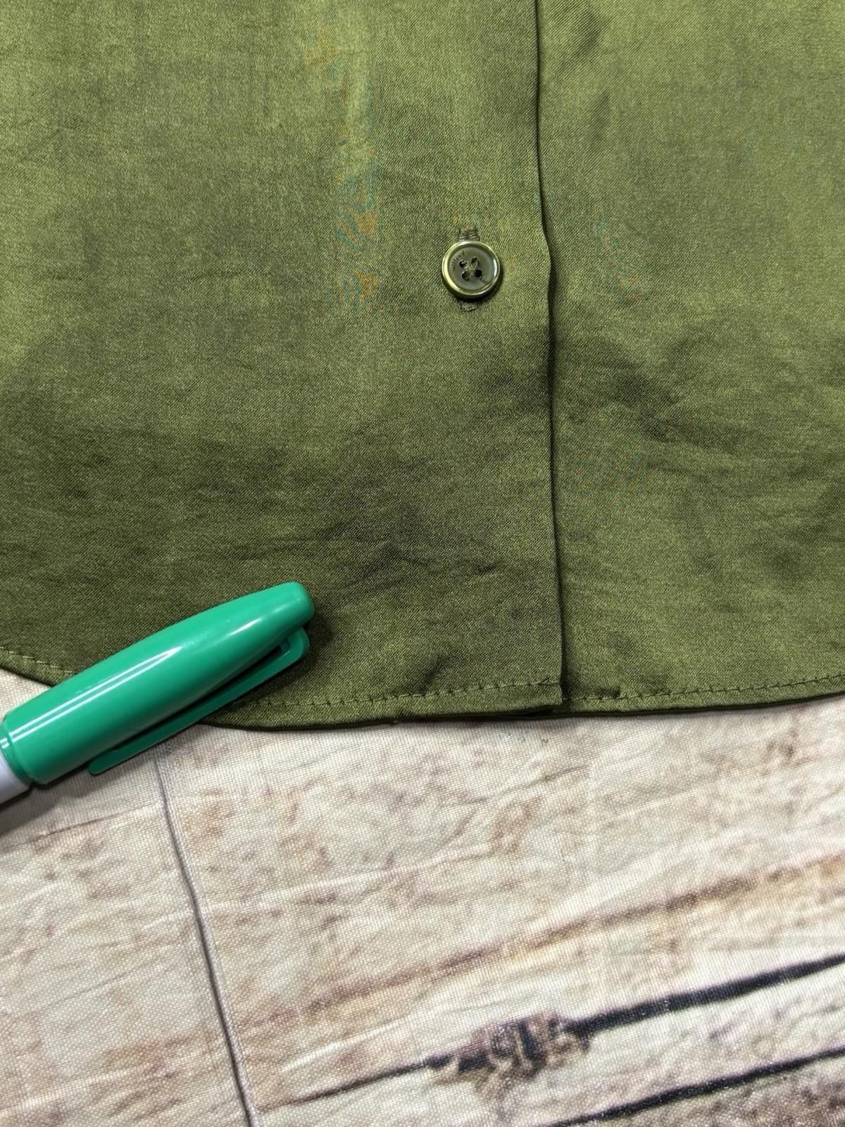 Aritzia Aritzia Wilfred Top Women XS Satin Green Shirt Career Collar Size XS / US 0-2 / IT 36-38 - 6 Thumbnail