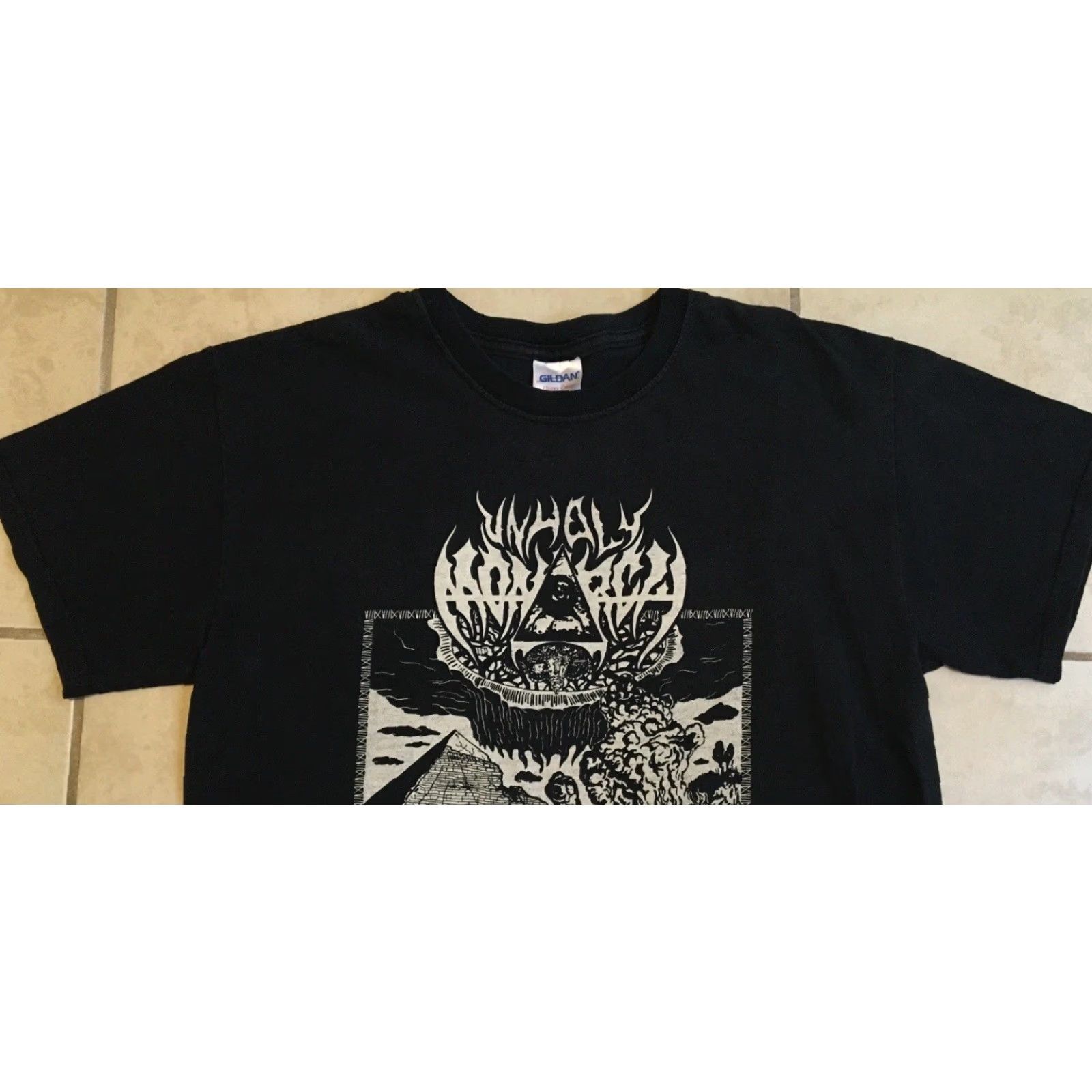 Vintage Megadeth Unholy Monarch T-Shirt Black S Short Sleeve Vintage Grunge 80s 90s Rock Band Concert Emo Goth Y2K Mens Shirts Size US S / EU 44-46 / 1 - 6 Thumbnail