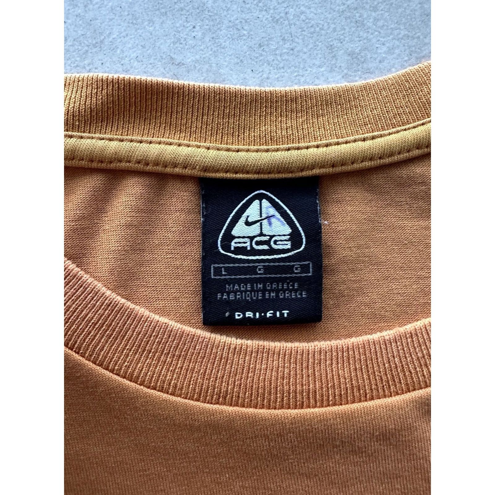 Nike ACG VINTAGE Nike ACG Center Logo Swoosh Distressed Men’s T-Shirt L Orange Yellow Crew Neck Short Sleeve 90s USA Hip Hop Retro Rivers? Size US L / EU 52-54 / 3 - 6 Thumbnail
