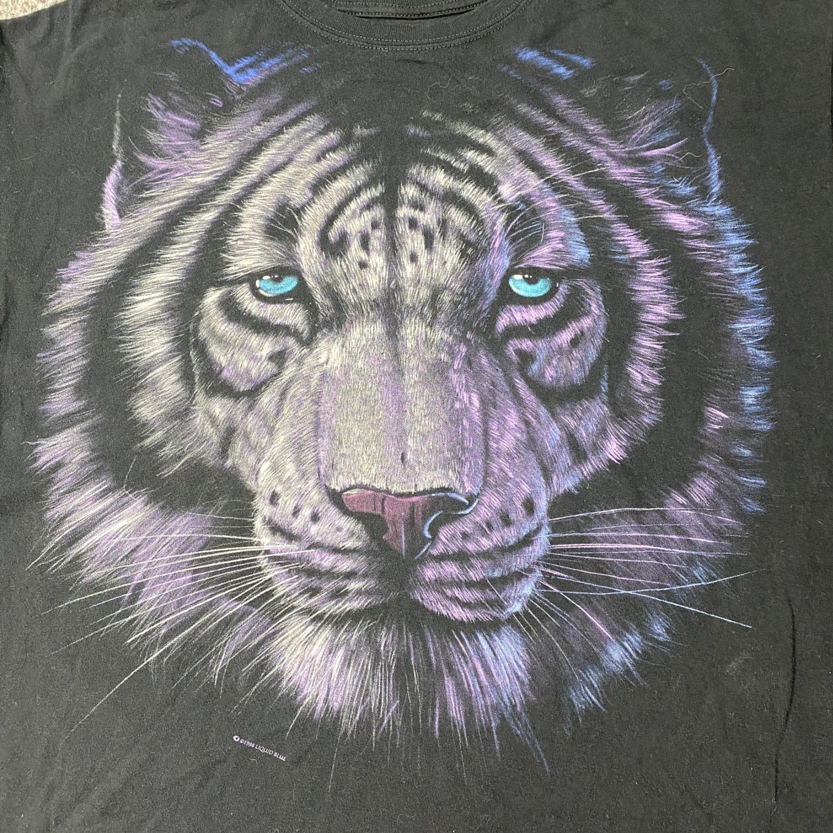 Liquid Blue VINTAGE Liquid Blue Graphic T-Shirt Mens 2XL Black Tiger 90s Double Sided Print Size US XXL / EU 58 / 5 - 2 Thumbnail