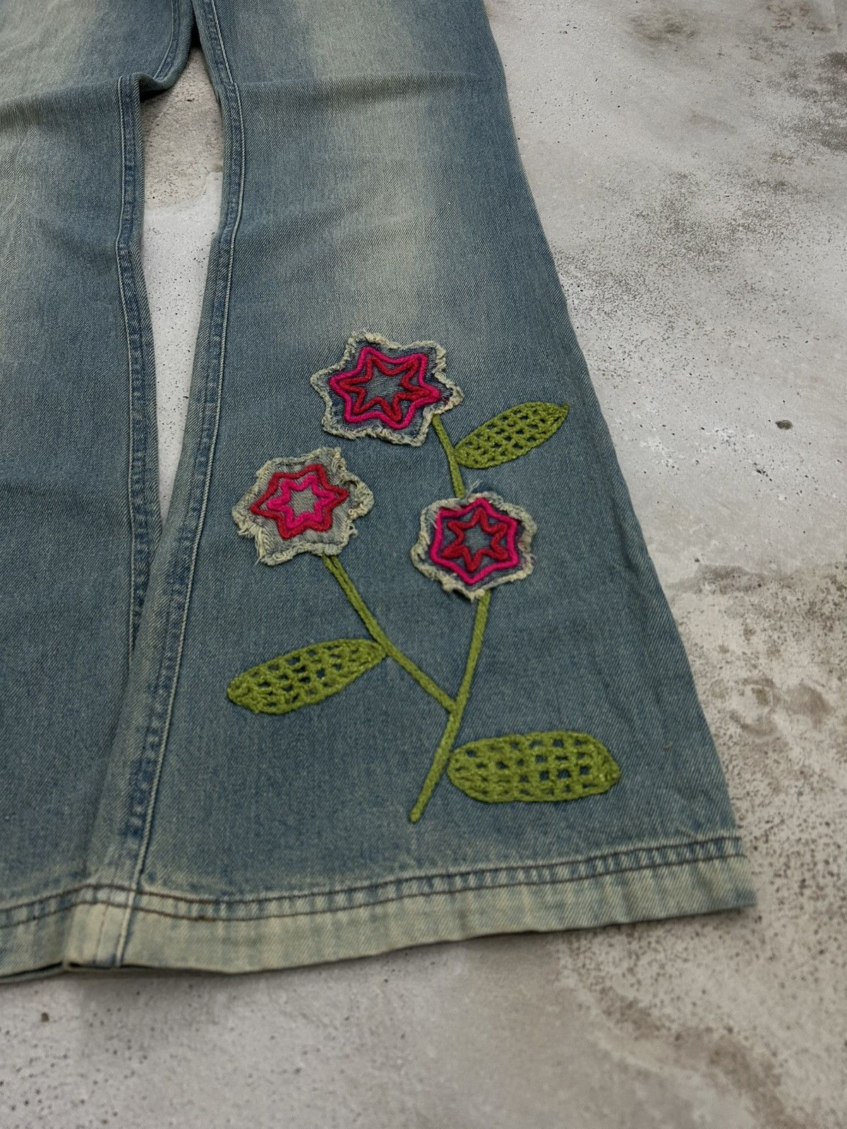 Tornado Mart Active Co. Denim Flare Jean Art Embroidery Size US 30 / EU 46 - 3 Thumbnail