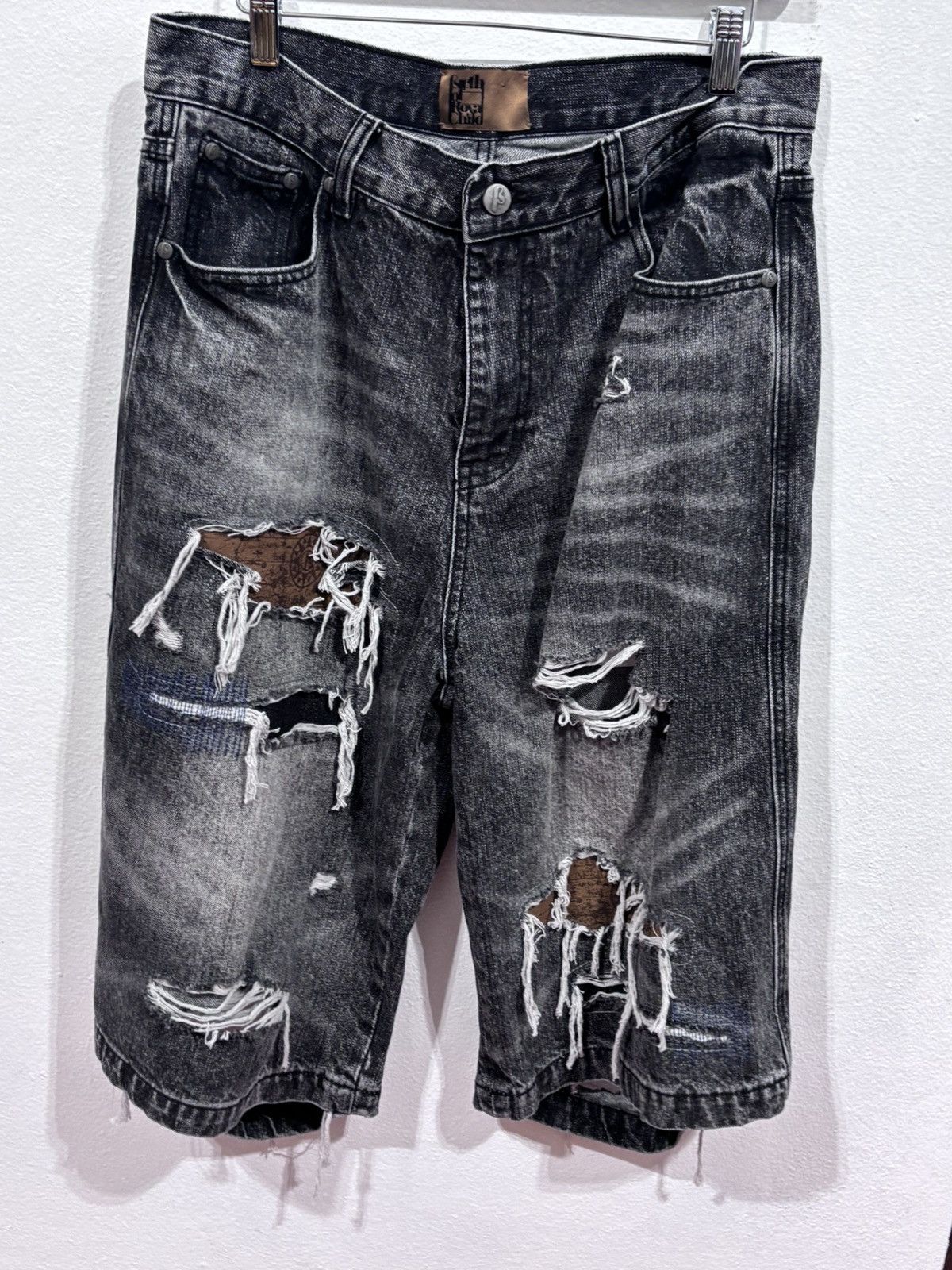 Birth of Royal Child Birth Of Royal Child Nautical Treasure Map Destroyed Jorts Size US 32 / EU 48 - 3 Thumbnail