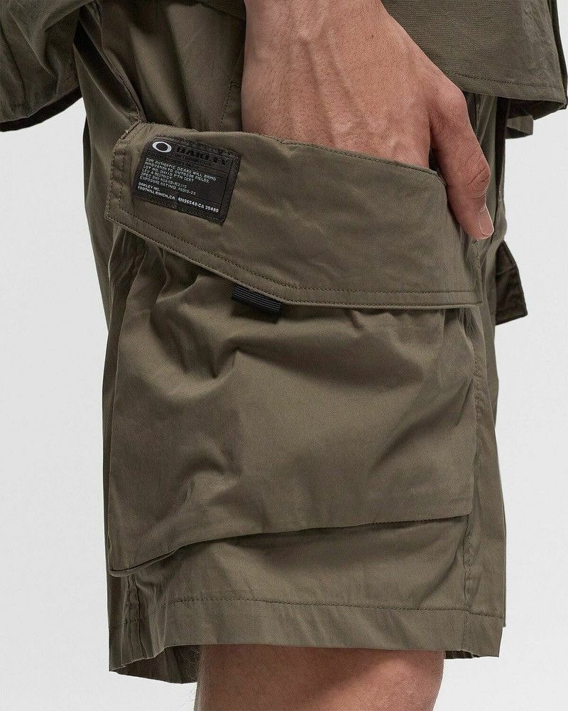 Oakley 🇺🇸 Oakley FGL Tool Box Cargo Multipocket Shorts Military Size US 34 / EU 50 - 2 Thumbnail
