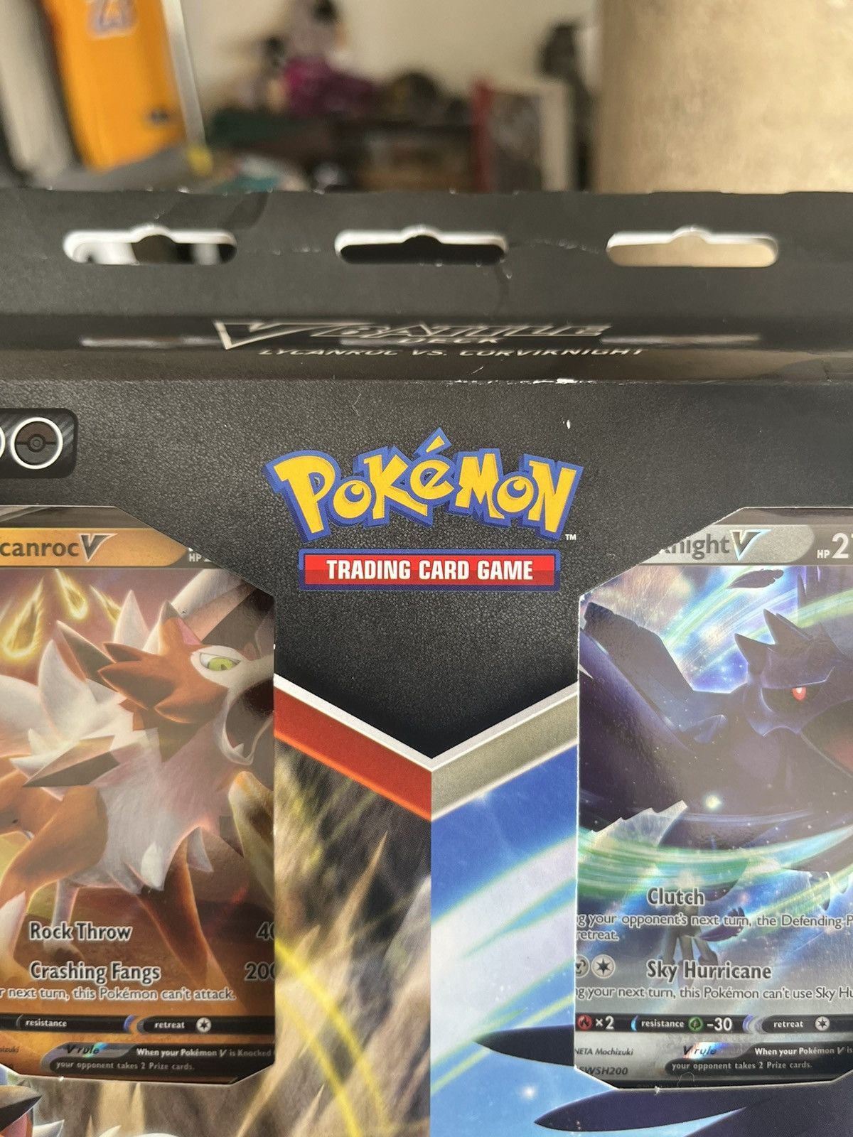 Pokemon Pokémon TCG: V Battle Deck: Lycanroc vs. Corviknight Size ONE SIZE - 6 Thumbnail