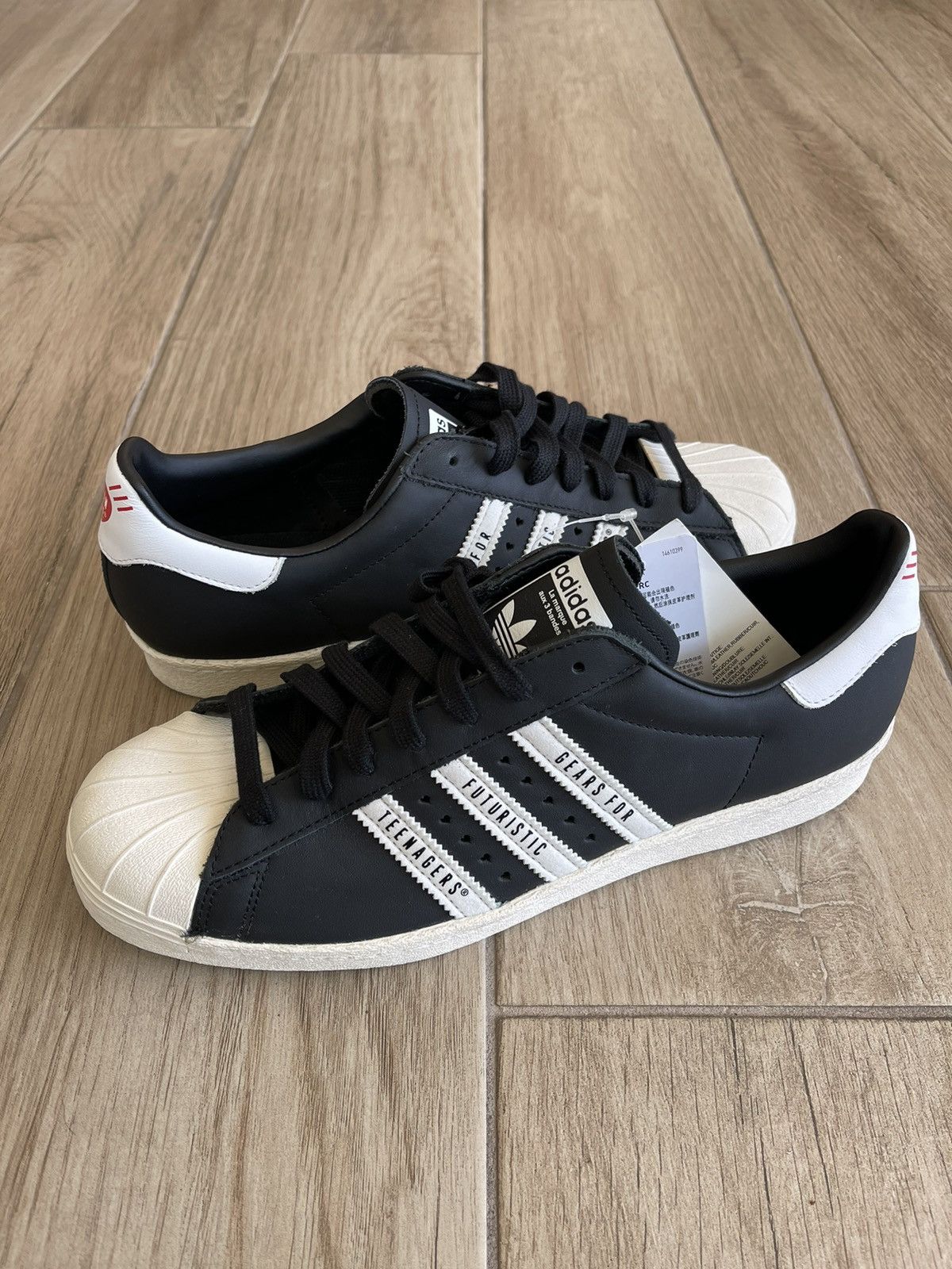 Adidas superstar 80s nigo black hotsell