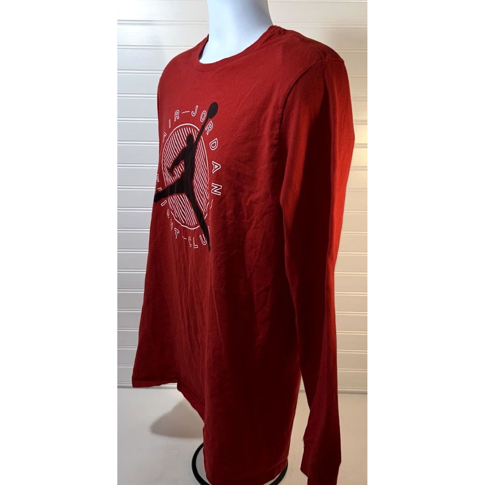 Jordan Brand VINTAGE Air Jordan Flight Club Long Sleeve Shirt Men Large Red Jump Man Crew Neck Size US L / EU 52-54 / 3 - 6 Thumbnail