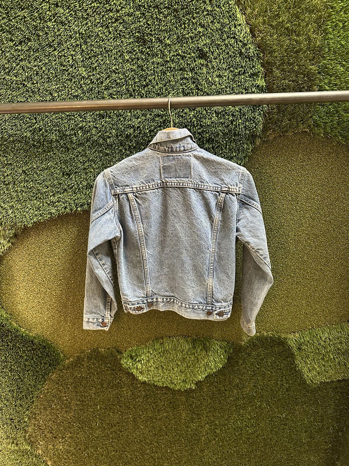Levi's × Vintage Vintage Levi’s Blue Denim Jacket Size XS Size XS / US 0-2 / IT 36-38 - 2 Thumbnail