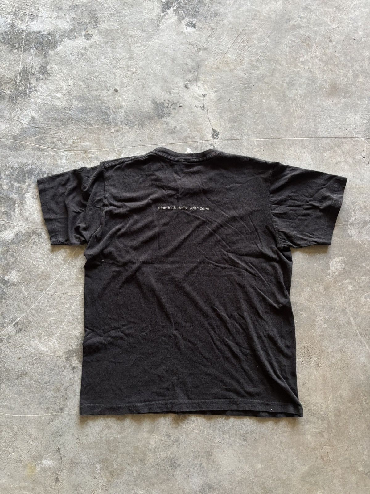 Band Tees vintage rare NINE INCH NAILS censored boxy erd style y2k Size US L / EU 52-54 / 3 - 2 Thumbnail