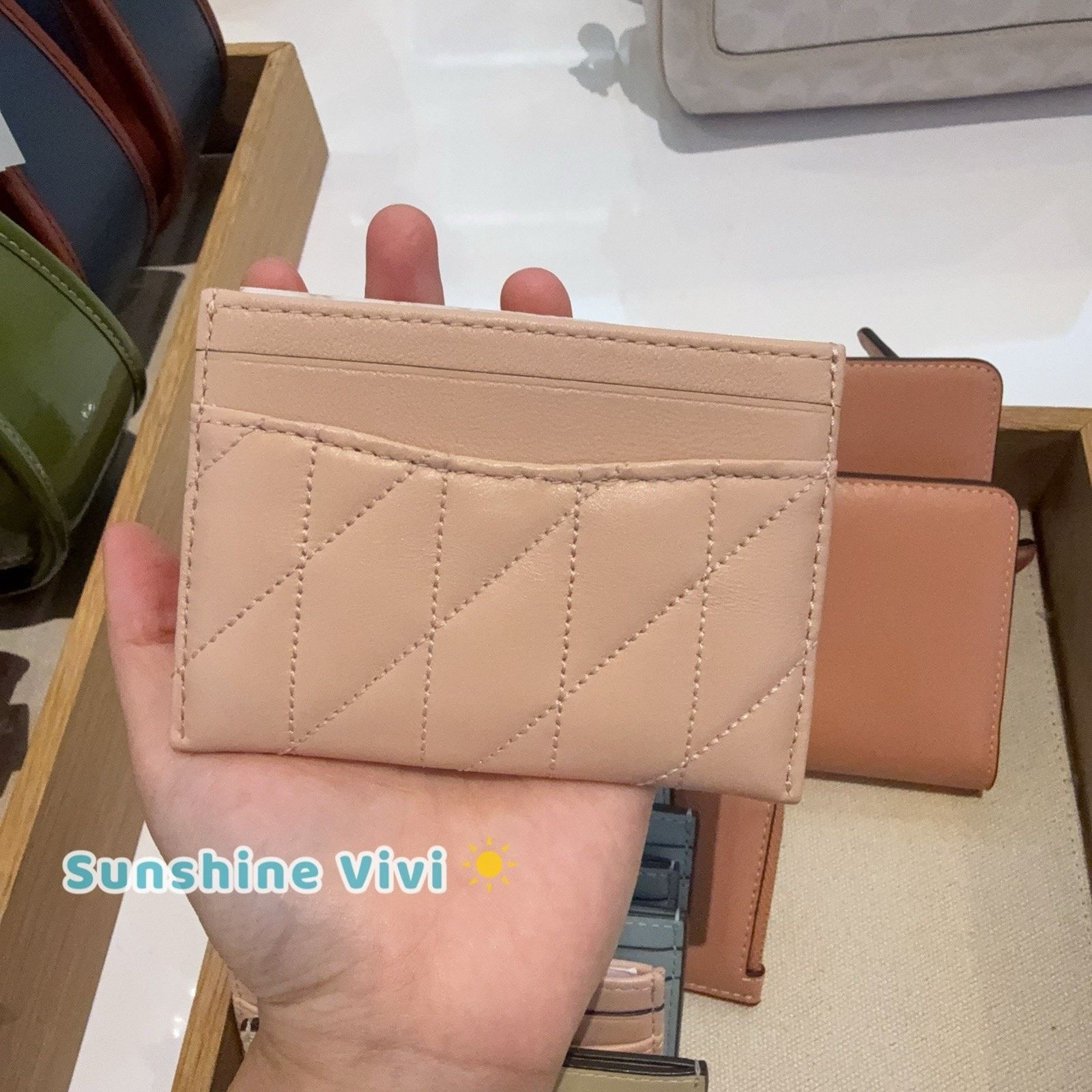 Coach NWT COACH Logo C Quilting Leather Flat Card Case CM434 Size ONE SIZE - 3 Thumbnail