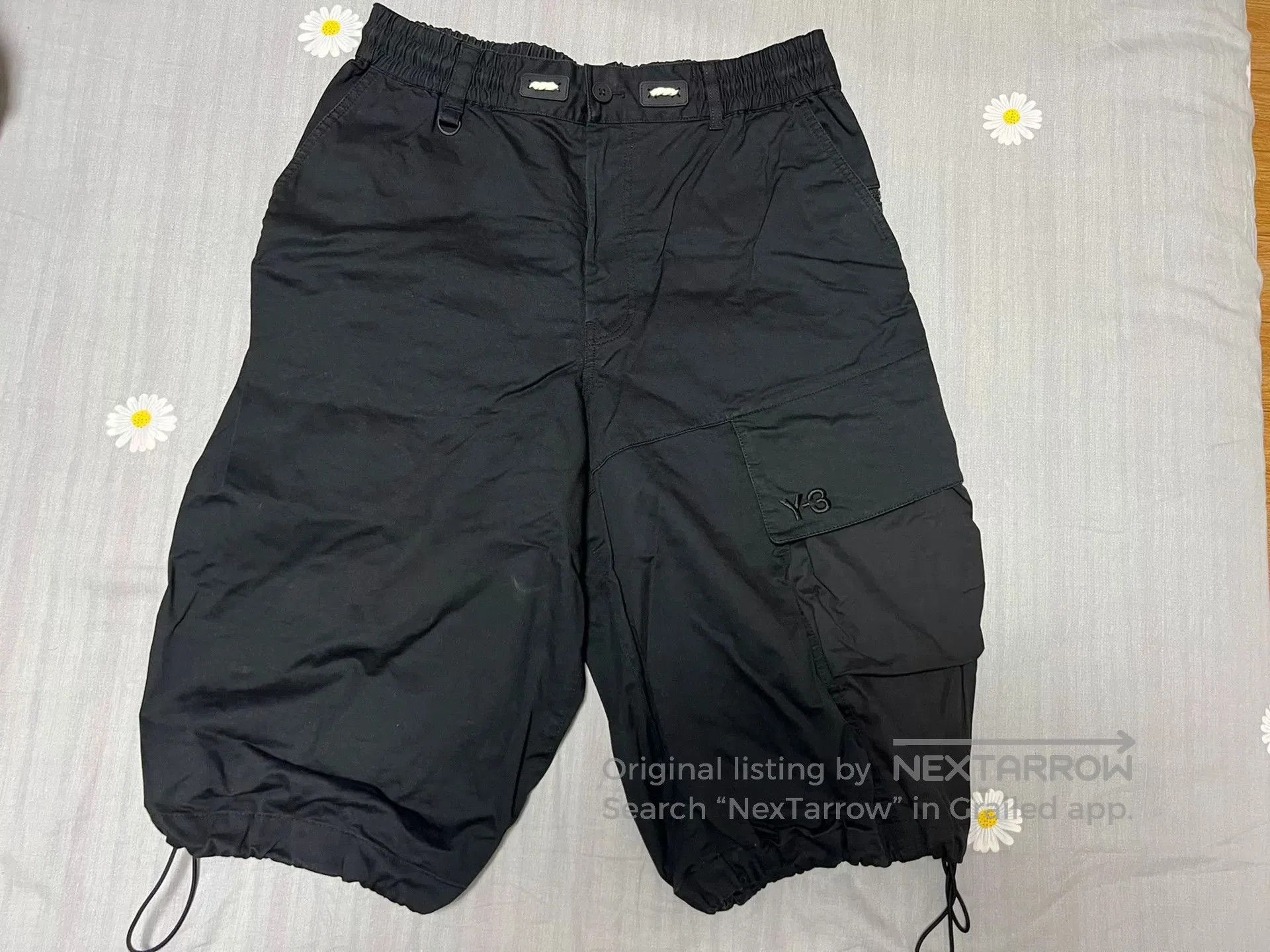 Y-3 Y-3 Black Men's Shorts for Sale. Size US 26 / EU 42 - 1 Thumbnail