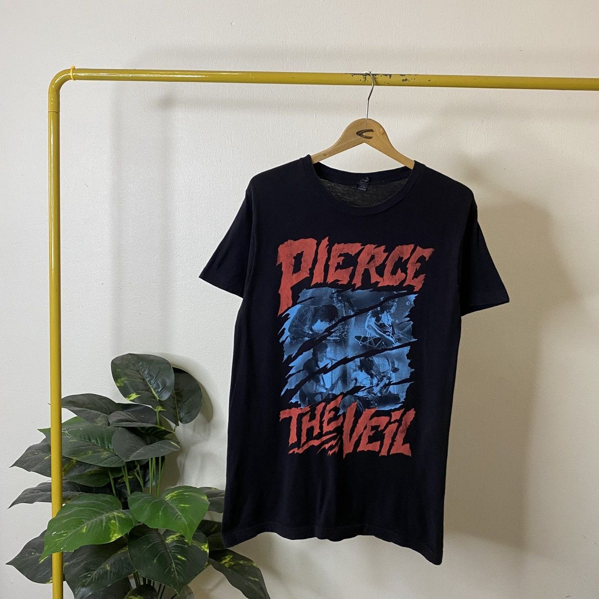 Band Tees Y2K Pierce The Veil Band T Shirt Size US S / EU 44-46 / 1 - 1 Thumbnail
