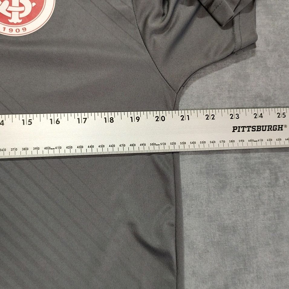 Other SC Internacional Official Training Shirt Brazil Soccer Mns L Size US L / EU 52-54 / 3 - 9 Thumbnail