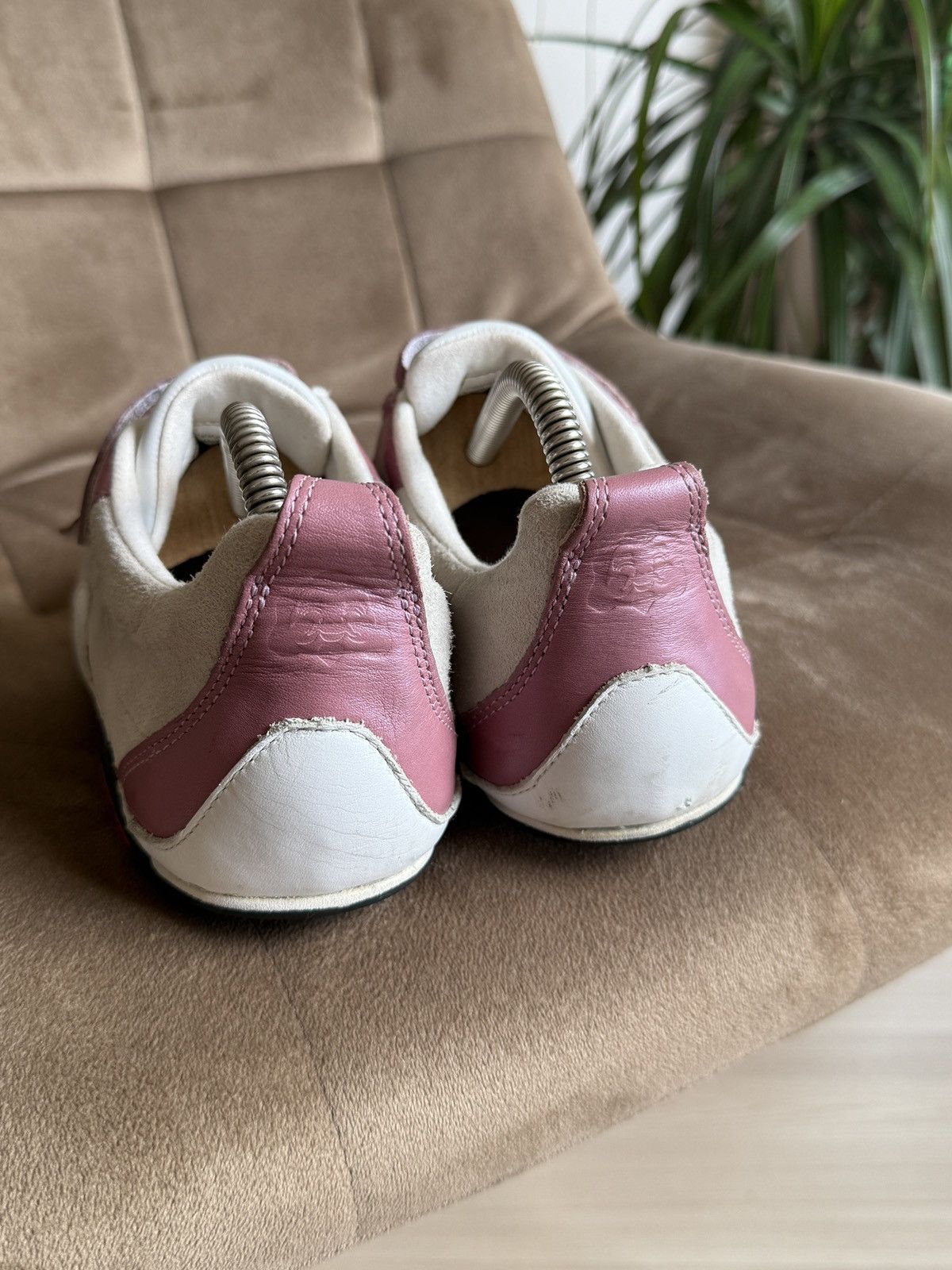 Evisu Vintage Evisu Pink Suede & Leather Velcro Sneakers (Rare) Size US 7 / IT 37 - 6 Thumbnail