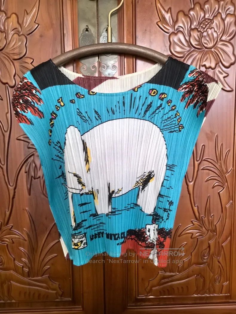 Issey Miyake Issey Miyake Little Elephant Print Short-Sleeve T-Shirt Size L / US 10 / IT 46 - 1 Thumbnail