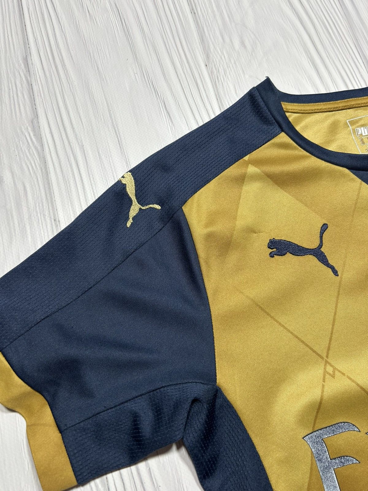 Puma Puma 2015-16 Arsenal Soccer Jersey Size XS Size US XS / EU 42 / 0 - 10 Thumbnail