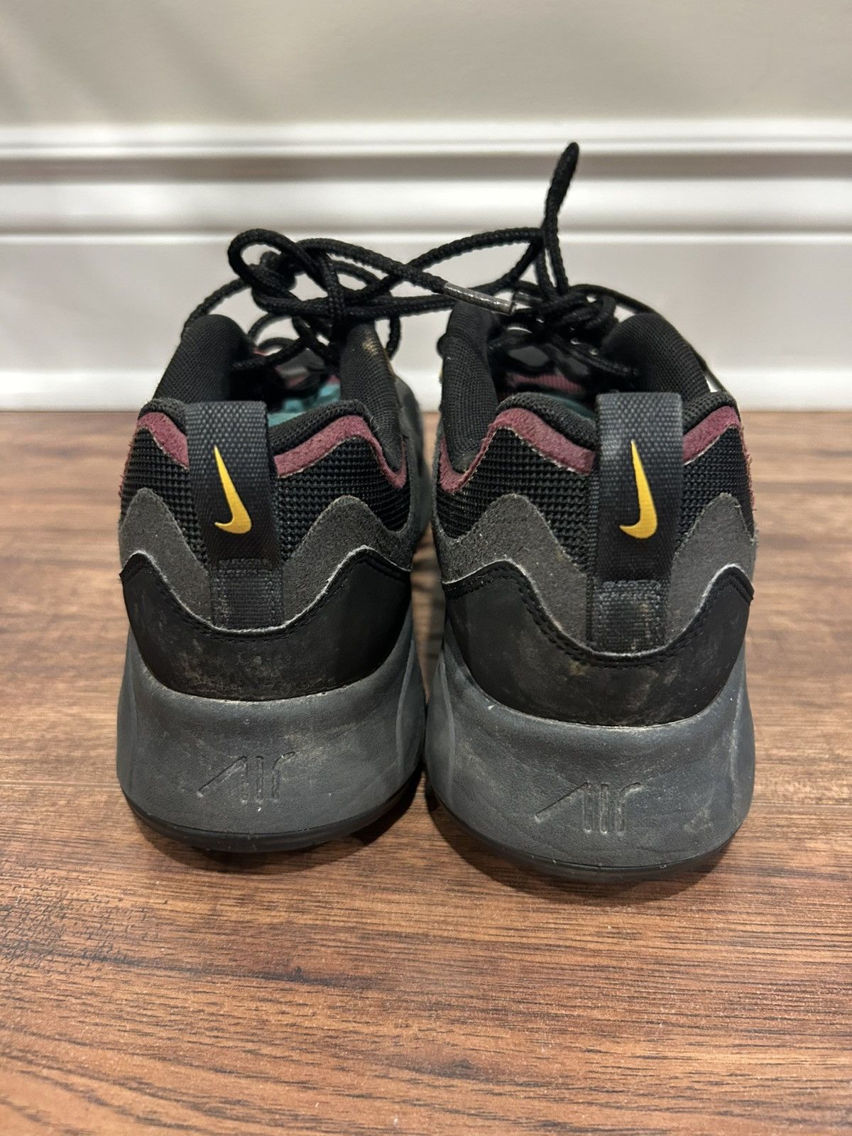 Nike Nike Air Max 200 Bordeaux Men's Size 8 Black Athletic Shoes Size US 8 / EU 41 - 6 Thumbnail