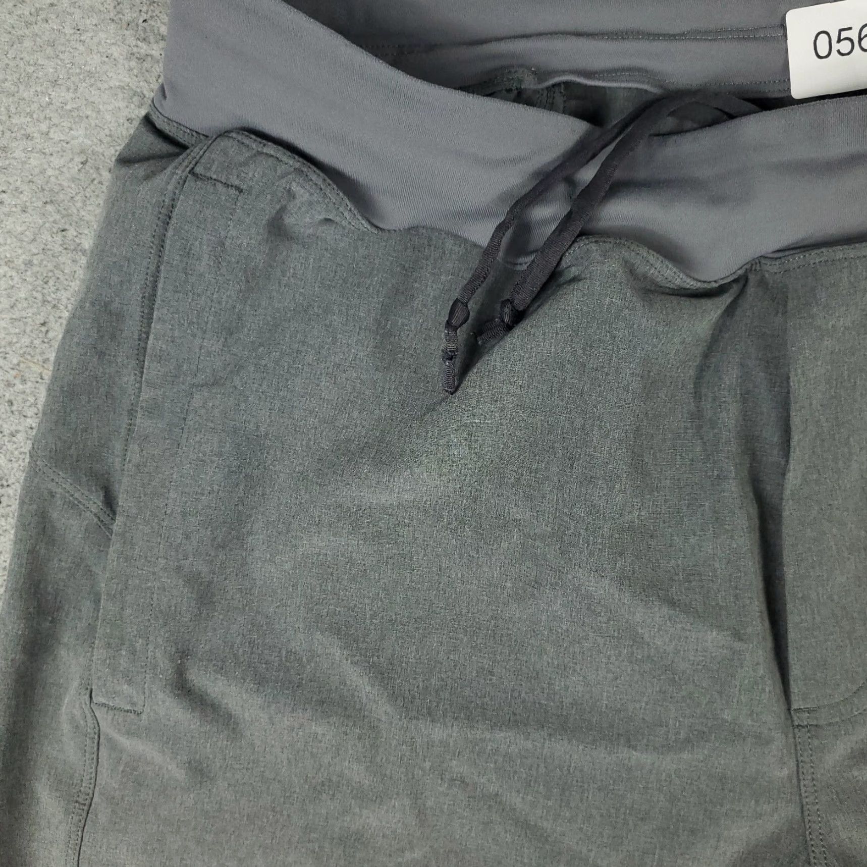 Lululemon Lululemon Shorts Mens Size Medium Gray Lace Tie Stretch Active Size US 31 - 2 Thumbnail