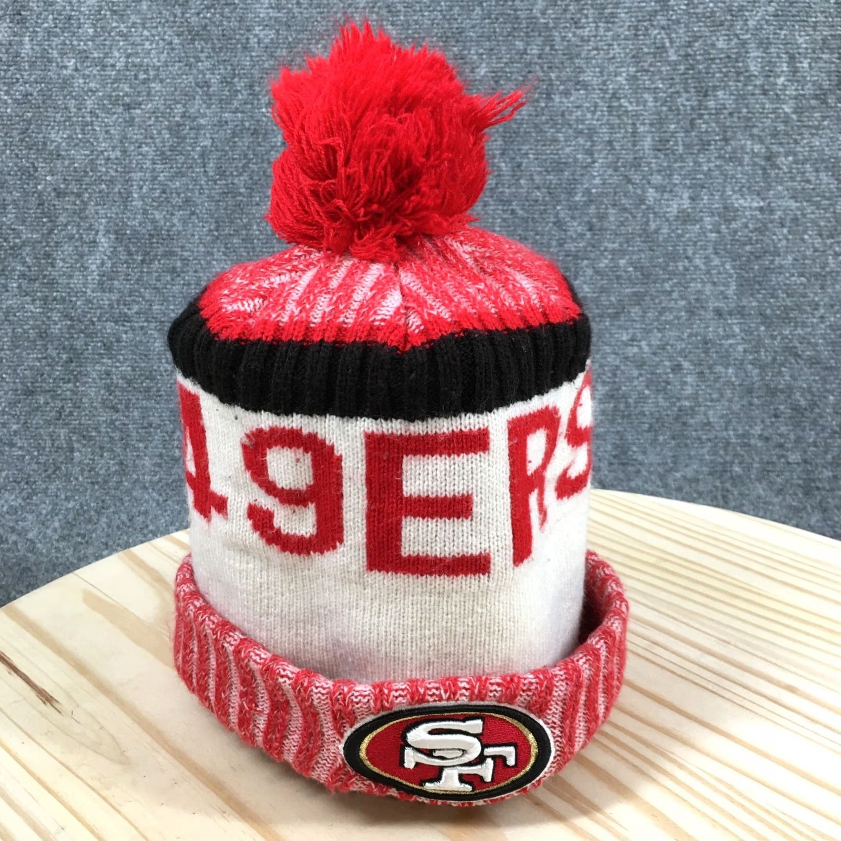 New Era San Francisco 49ers New Era NFL Pompom Beanie Hat Unisex White Red OS Acrylic Size ONE SIZE - 2 Thumbnail