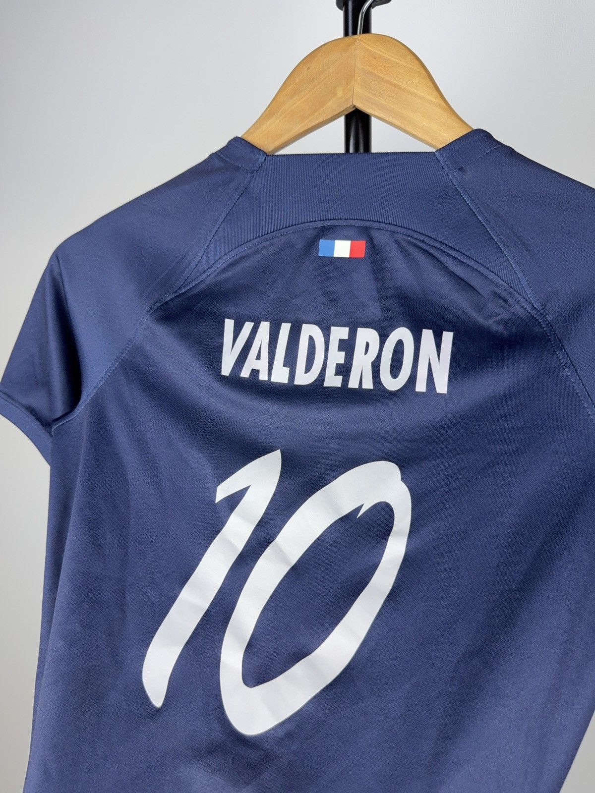 Other PSG Nike Home Jersey Valderon #10 Youth M 2022/23 Size US XXS / EU 40 - 10 Thumbnail