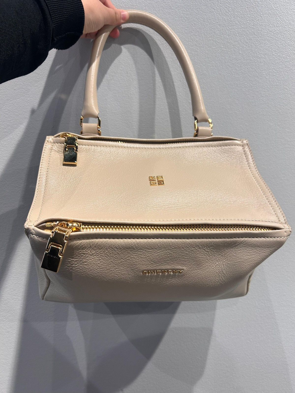 Givenchy o1srvl11e0625 Size:OS/Small Pandora Crossbody Bag in Beige Size ONE SIZE - 6 Thumbnail