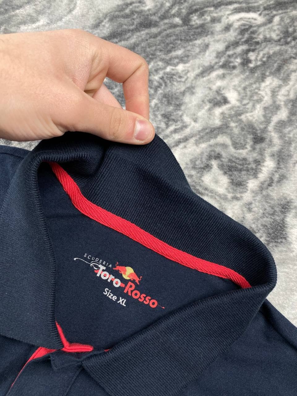 Vintage Vintage Toro Rosso Red Bull Racing Big Logo Men Size XL Size US XL / EU 56 / 4 - 8 Thumbnail