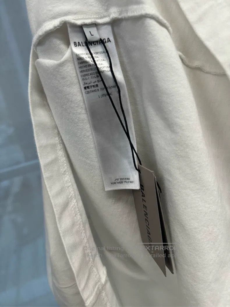 Balenciaga Balenciaga White Eiffel Tower short-sleeve T-shirt, size L Size US L / EU 52-54 / 3 - 5 Thumbnail