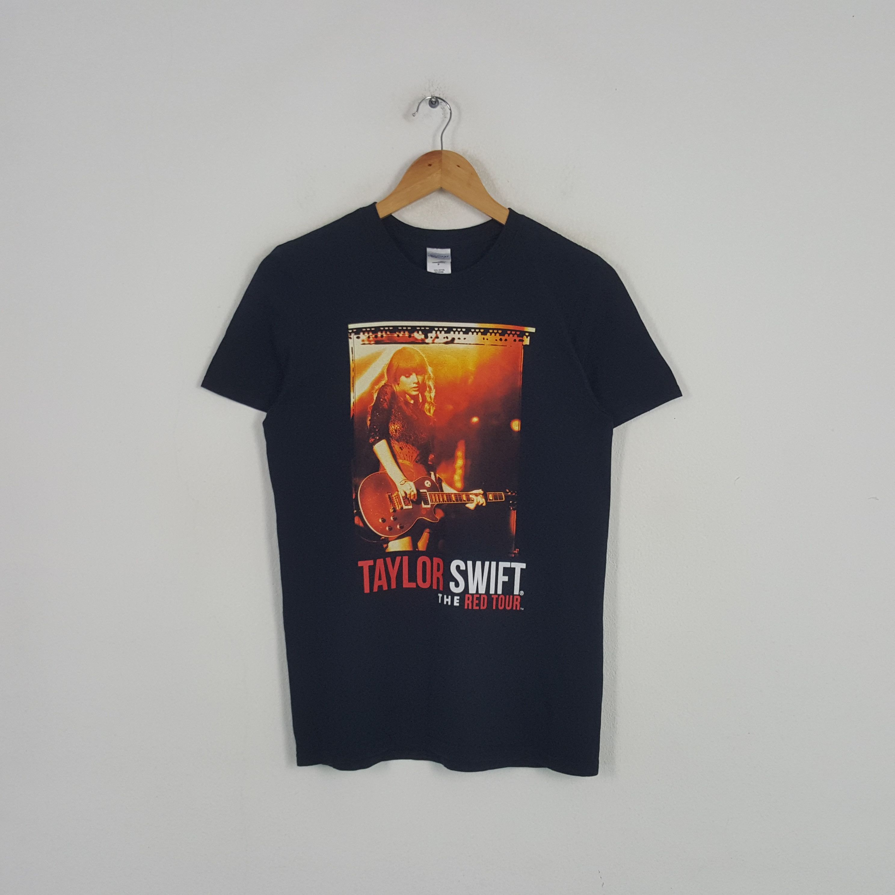 Band Tees × Vintage Vintage Taylor Swift American Solo Singer Songwriter Tshirt Size US S / EU 44-46 / 1 - 1 Thumbnail