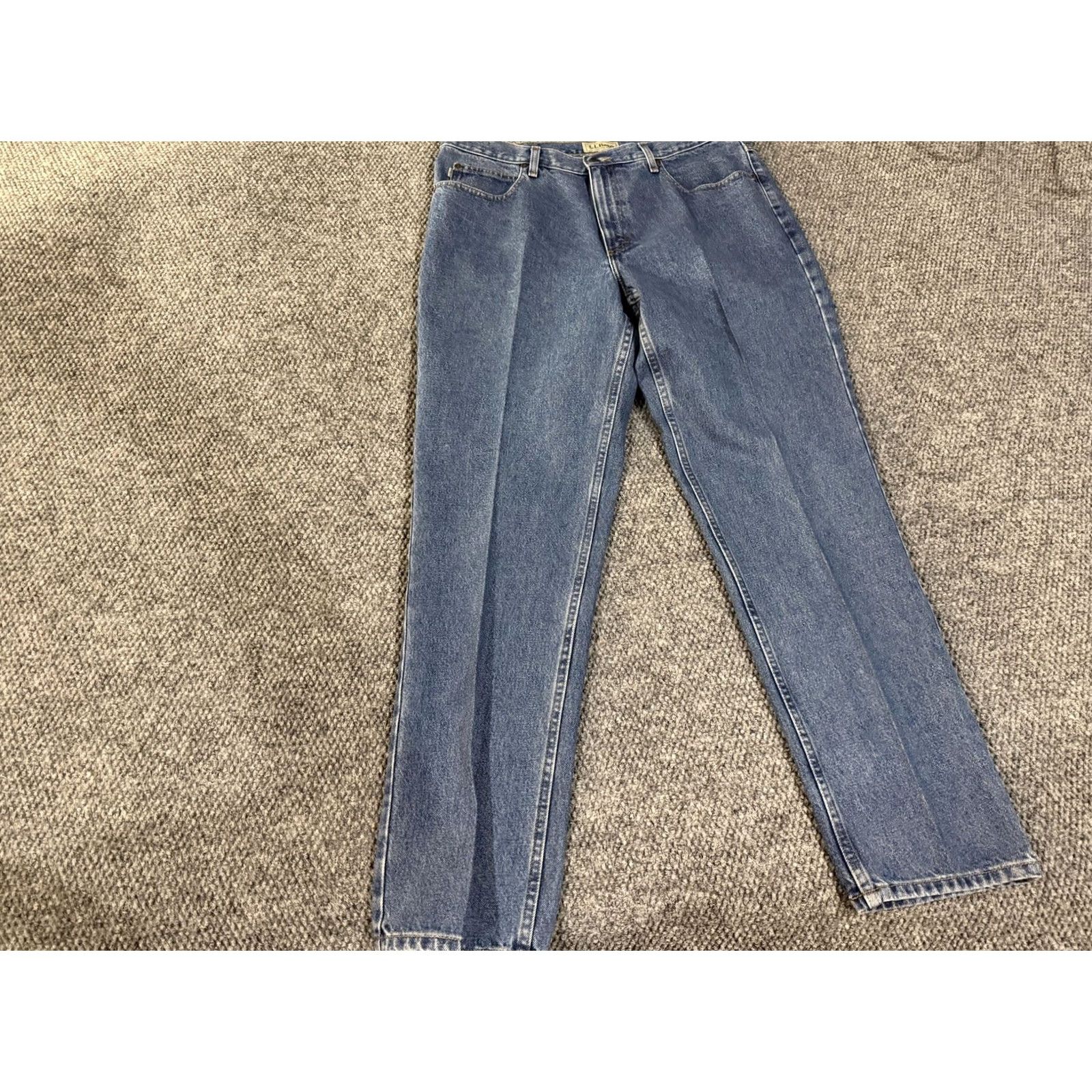 Vintage L.L. Bean Jeans Mens 37x32 Blue Classic Fit Straight Leg Denim Medium Wash Jeans Mens Straight Leg 37" Blue Regular Fit Size US 37 - 2 Thumbnail