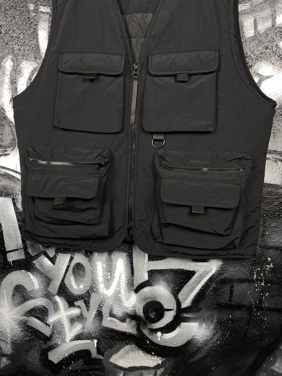 River Island River Island Multipocket Tactical Vest Men’s Size XL Size US XL / EU 56 / 4 - 4 Thumbnail
