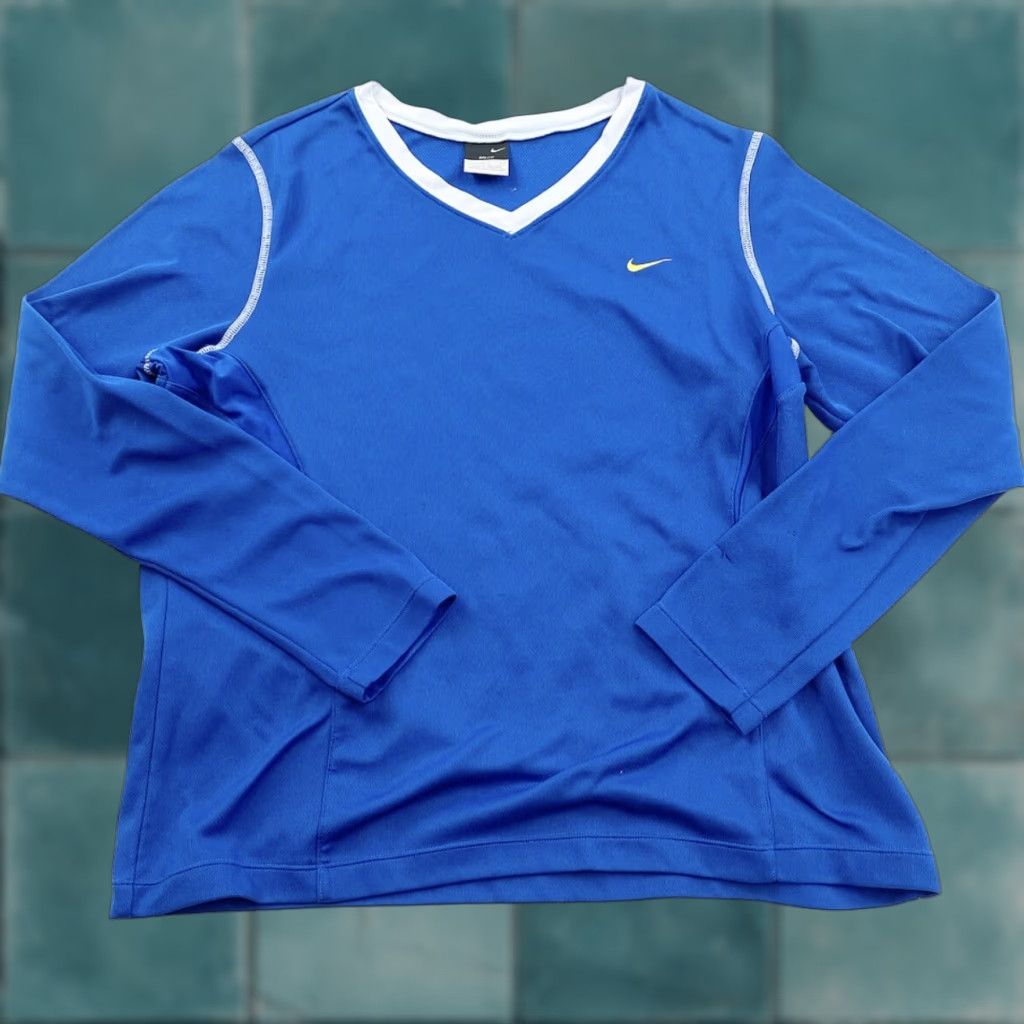 Nike Nike Running Shirt Women L Blue V-neck Baselayer Long Sleeve Athletic Breathable All Seasons Plus Size L Womens Nike Size L / US 10 / IT 46 - 1 Thumbnail