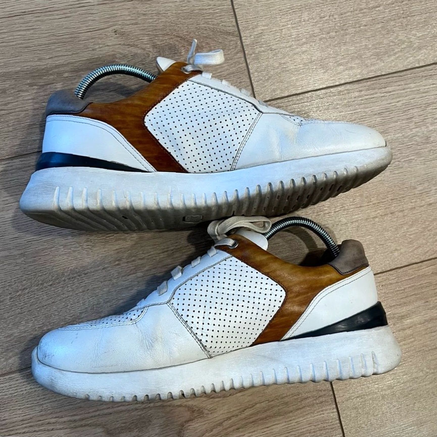 Magnanni Sneaker Men’s Volar Leather White Brown Lace Up Size 9.5 Mens