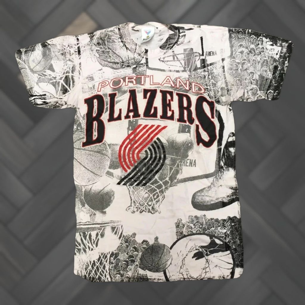 NBA VINTAGE Portland Trail Blazers All Over Print Tee Jostens USA Small NBA AOP Shirt Mens White 90s Basketball Graphic Tee Size 36R - 1 Thumbnail