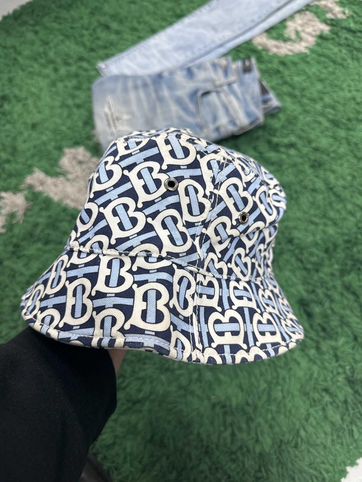 Burberry Burberry Bucket Hat Size ONE SIZE - 1 Thumbnail