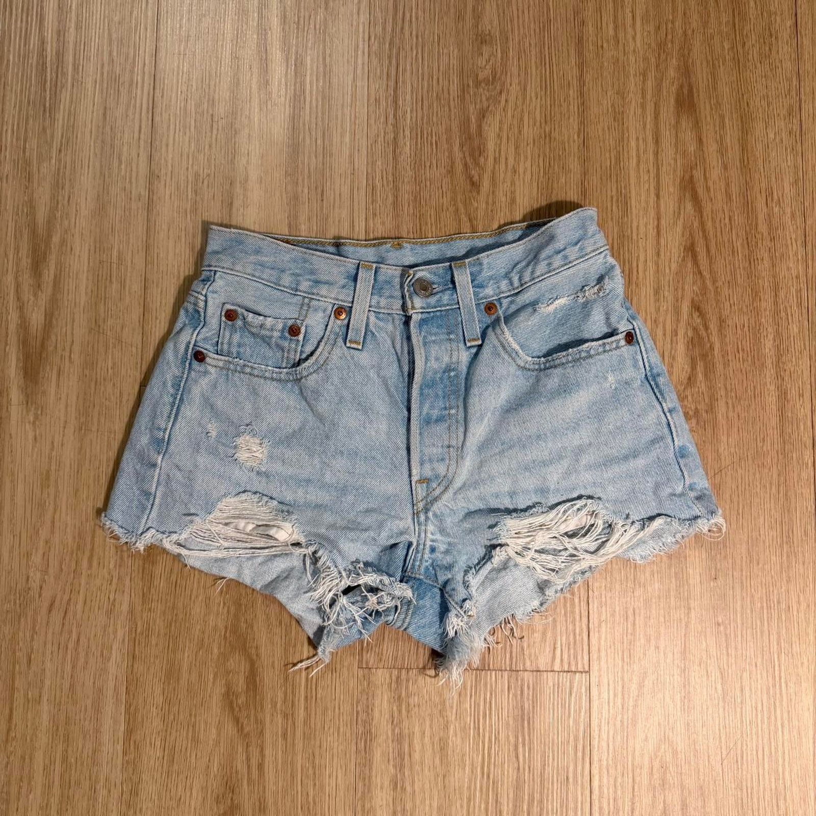 Levi's Levis 501 cutoff denim shorts Size 24" / US 00 / IT 34 - 2 Thumbnail