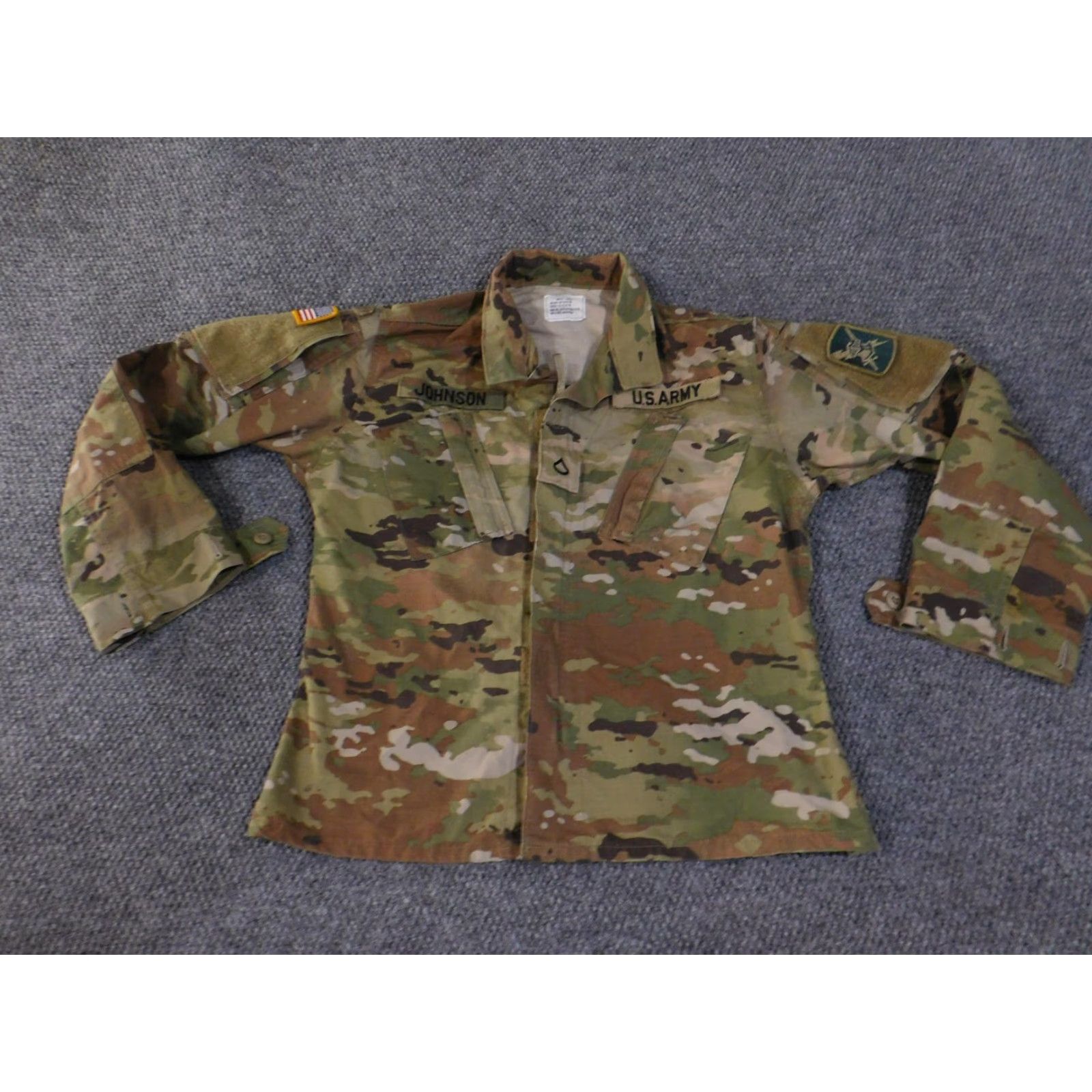 Vintage VINTAGE US Army ACU OCP Jacket Womens Small Short Camouflage Insect Shield Coat NSN Size 28" / US 6 / IT 42 - 3 Thumbnail