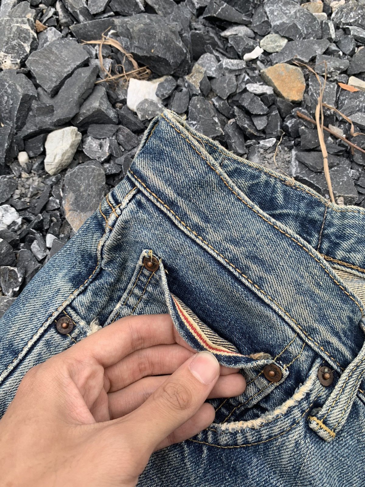 VINTAGE EDWIN 505X BAGGY SELVEDGE FADED DISTRESSED DENIM