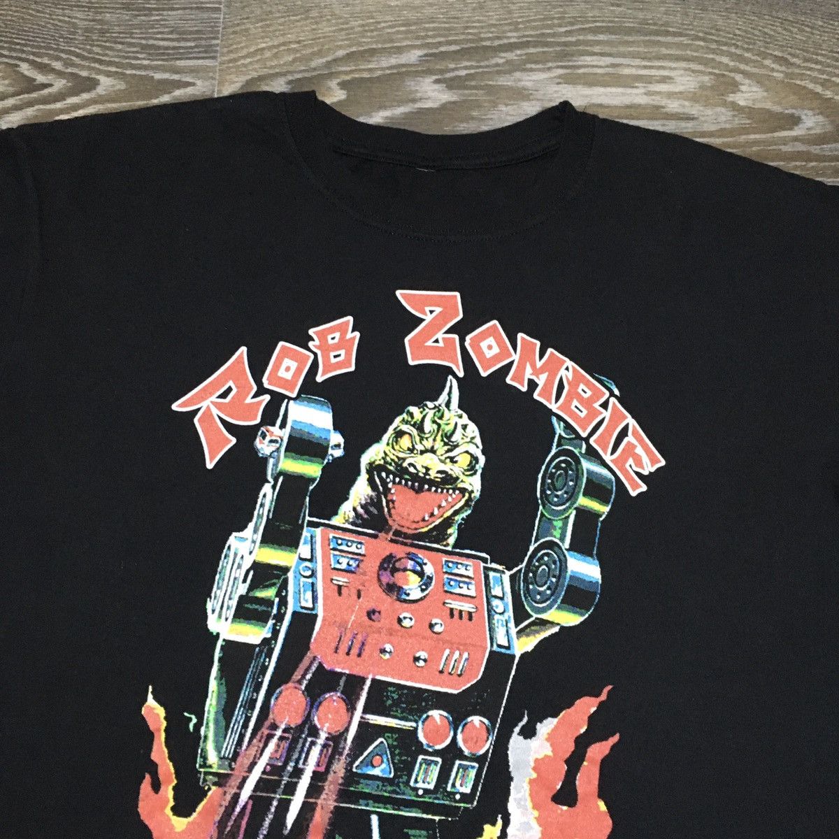 Band Tees ROB ZOMBIE “They Call Me Screaming Lord Dinosaur” T-shirt Size US XL / EU 56 / 4 - 2 Thumbnail