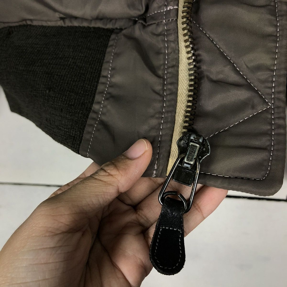 Buzz Rickson's 🔥80’s Vintage Bomber Jacket Riot Aero Medical Pherrow’s Size US S / EU 44-46 / 1 - 17 Thumbnail
