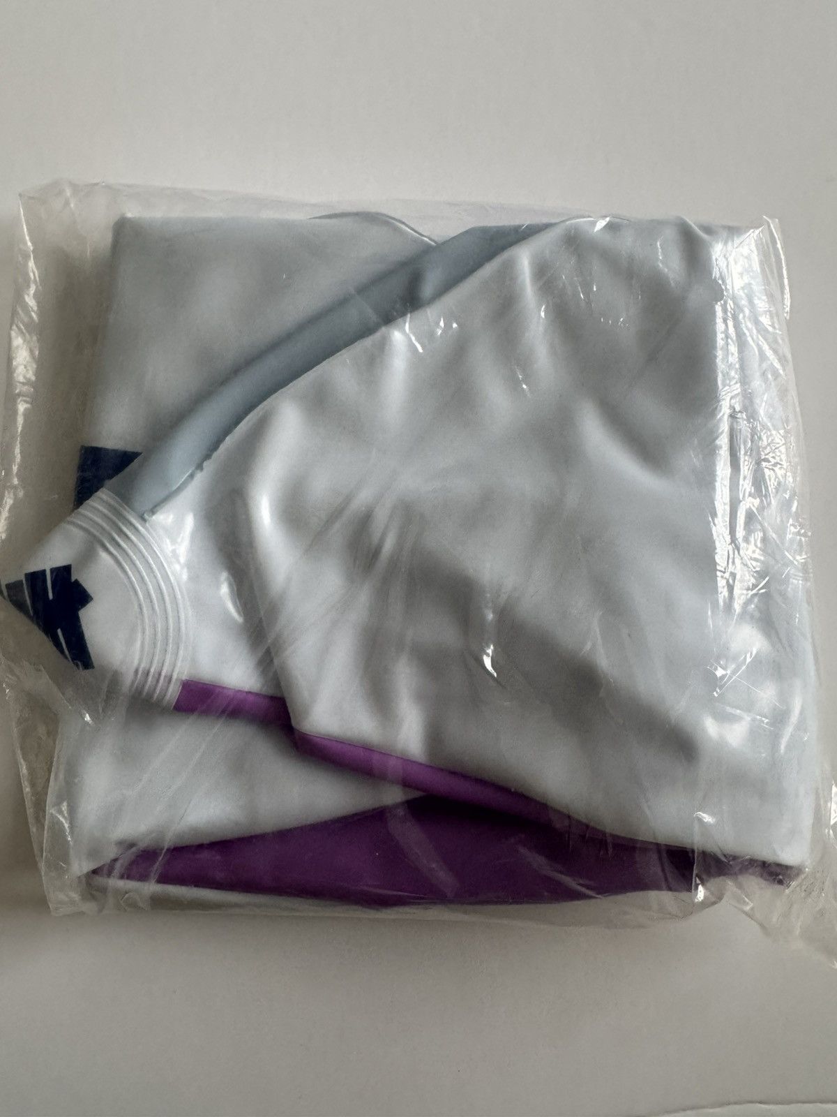 Undefeated New Undefeated Beach Ball Summer 2020 Drop Size ONE SIZE - 2 Thumbnail