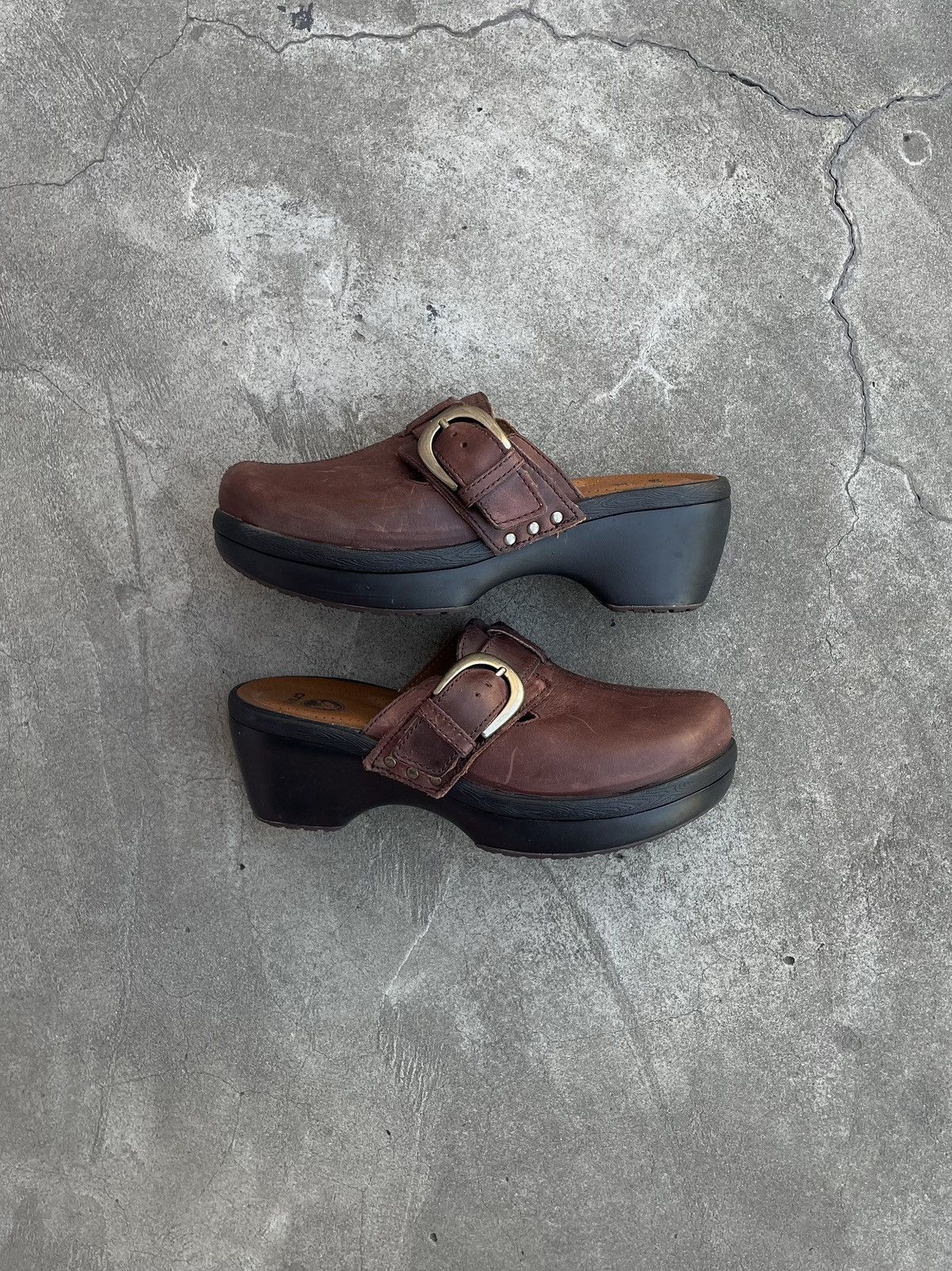 Crocs 2014 Crocs Cobbler: Brown Leather Slip On / Buckled Sabo Size US 6.5 / IT 36.5 - 1 Thumbnail
