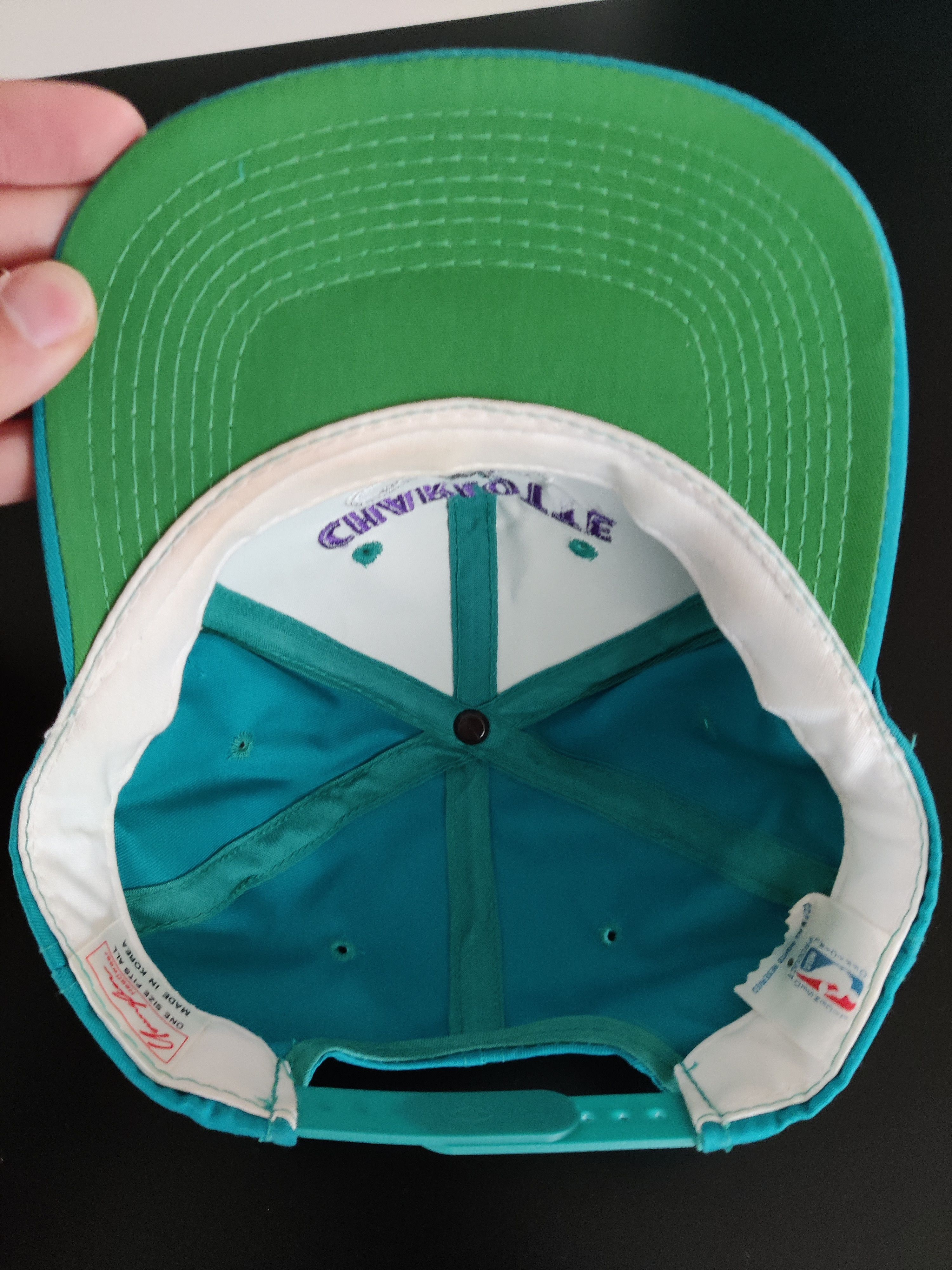 Vintage Youngan Charlotte Hornets NBA Snapback Vintage 90s Teal Size ONE SIZE - 4 Thumbnail
