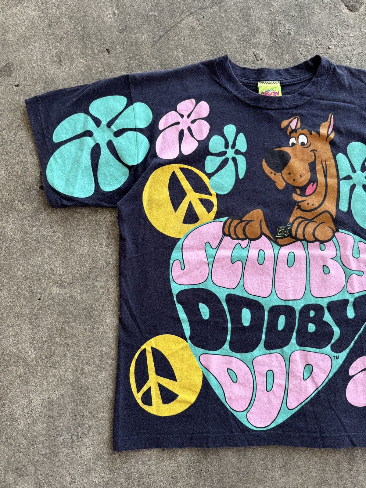 Cartoon Network Vintage 90’s Scooby Dooby Doo AOP Over Print Tshirt Size US M / EU 48-50 / 2 - 3 Thumbnail