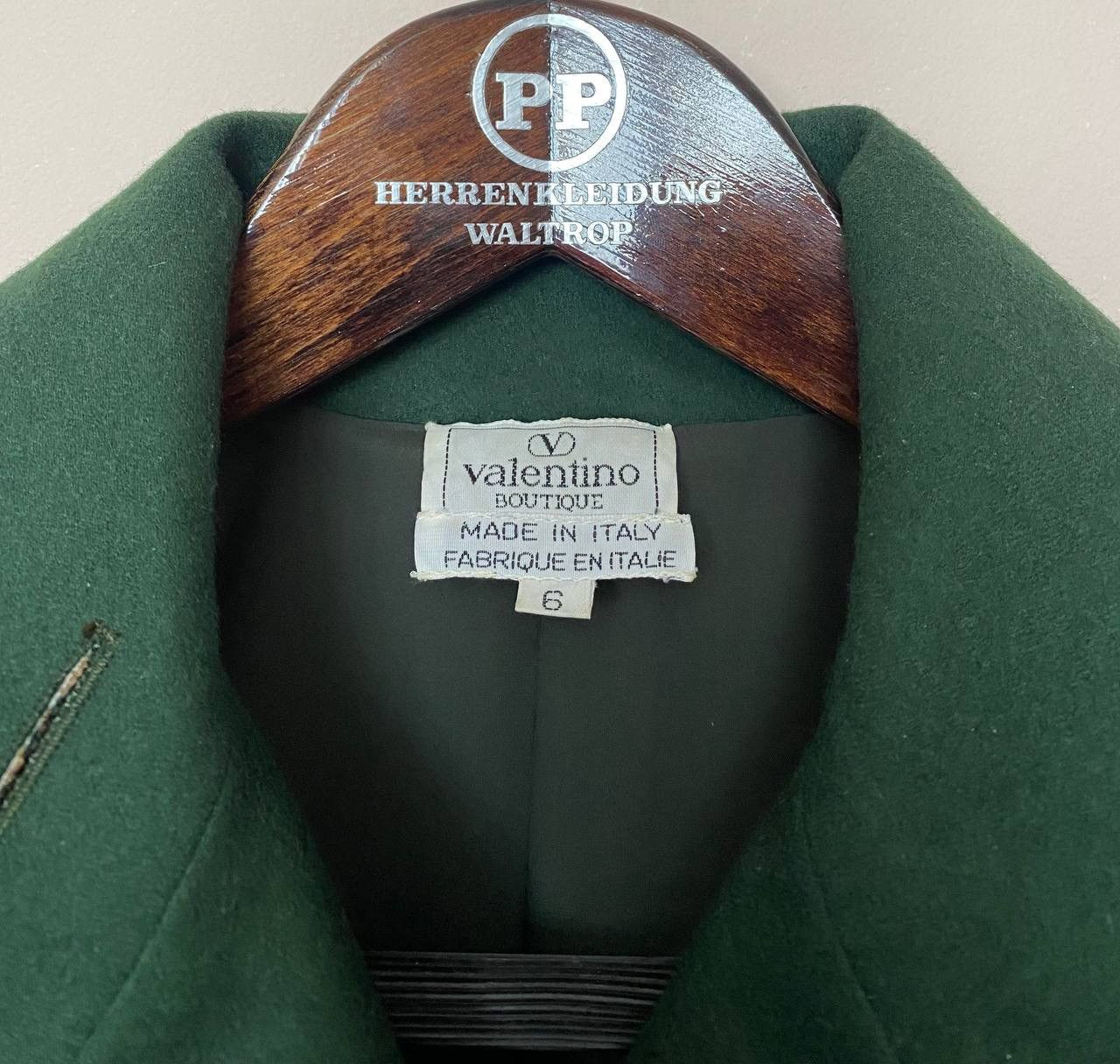 Valentino DESIGNER Valentino Boutique VTG Green Gold Check Wool Blazer Size M / US 6-8 / IT 42-44 - 2 Thumbnail