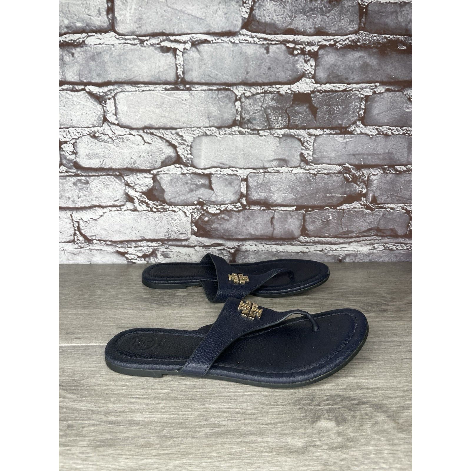 Tory Burch Tory Burch Jole Navy Blue Thong Tumbled Leather Sandals Wome Size US 6.5 / IT 36.5 - 16 Thumbnail