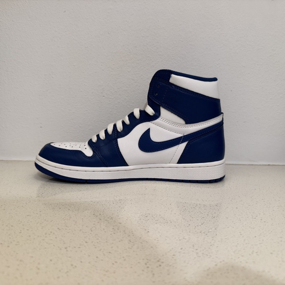 Jordan Brand Air Jordan 1 ‘Storm Blue’ (2016) Size US 8.5 / EU 41-42 - 4 Thumbnail