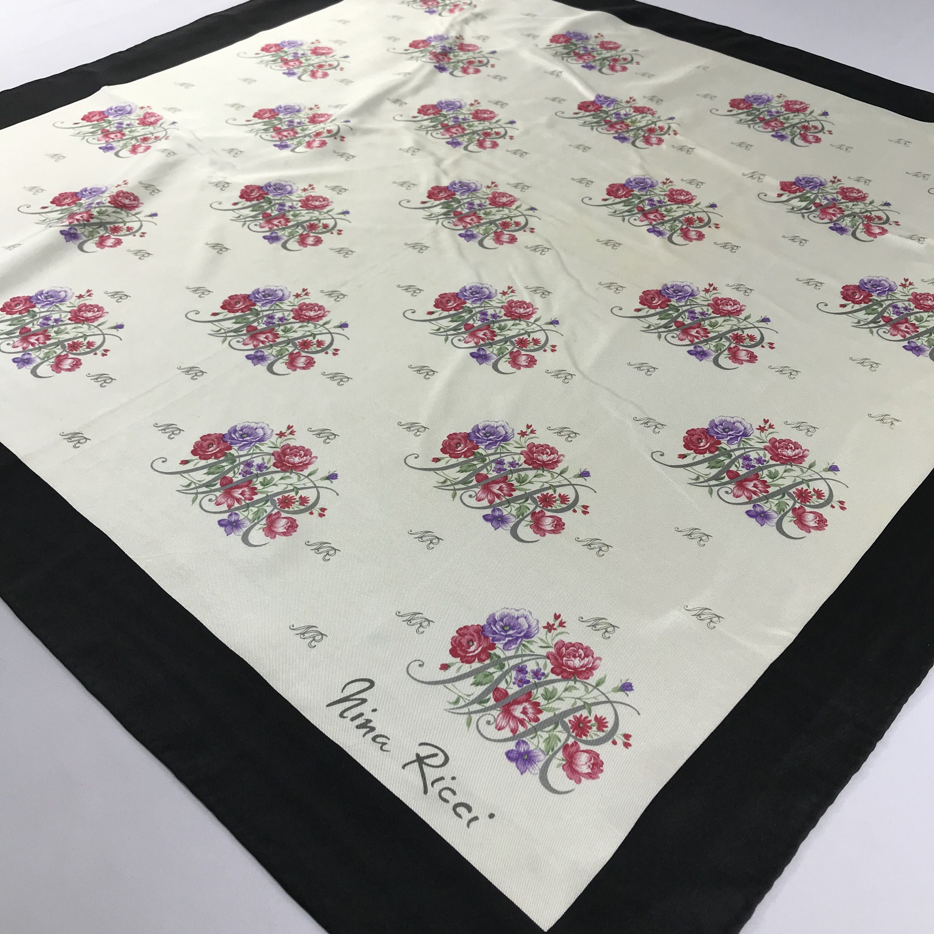 Nina Ricci × Vintage Vintage Nina Ricci Silk Scarf Size ONE SIZE - 3 Thumbnail